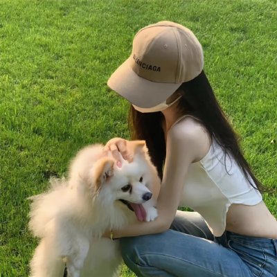 轻轻拂过